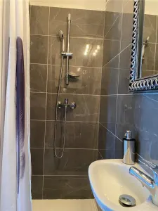 SIMION BARNUTIU - BLOC NOU - LIFT - 3 cam - 2 bai - terasa - LOC PARCARE+BOXA CF - foto 12