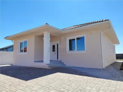 CASA INDIVIDUALA - GATA DE MUTAT - ZONA POPULATA - foto 1