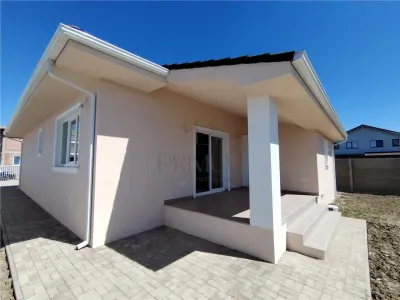 CASA INDIVIDUALA - GATA DE MUTAT - ZONA POPULATA - foto 2