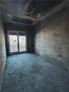 Duplex 5 camere - bucatarie inchisa - dormitor la parter - terasa mare - foto 12