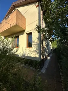 Casa individuala superba - zona TOP ( Calea Buziasului) - mobilata complet - garaj - finisaje deosebite - gata de mutat - foto 4