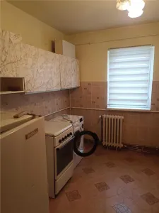 Simion Barnutiu - 2 Camere - Centrala termica proprie - Bloc izolat - foto 3