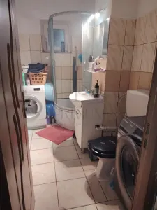 STEAUA - ETAJ 1 - BLOC IZOLAT - 4 CAMERE - 2 BAI - 2 BALCOANE - CENTRALA PROPRIE - BOXA - foto 5