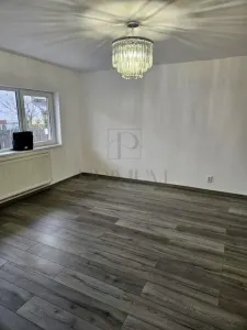 DOROBANTILOR - 2 Camere - Parter inalt - Decomandat - Centrala proprie - Timisoara
