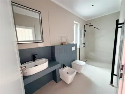 CASA INDIVIDUALA PREMIUM - CURTE AMENAJATA - SISTEM VIDEO - foto 11