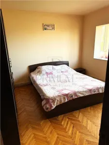 SOARELUI - ETAJ 3 - BLOC IZOLAT - 3 CAMERE - 2 BAI - 2 BALCOANE - CENTRALA PROPRIE - foto 6