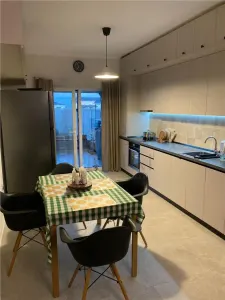 Duplex  partial mobilat - zona excelenta - 3 dormitoare - Mosnita Veche
