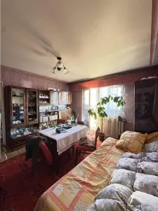 DAMBOVITA - 2 CAMERE - BLOC IZOLAT - ETAJ INTERMEDIAR - DE RENOVAT - Timisoara
