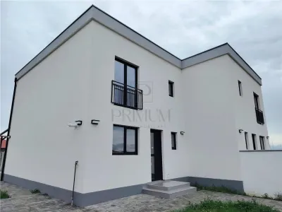 Duplex superb - toate utilitatile - COMISION 0% - foto 1