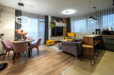 TORONTAL - XCITY - 3 CAMERE - LUX - 2 BAI - 2 BALCOANE - INCALZIRE PARDOSEALA - LOC PARCARE - Timisoara