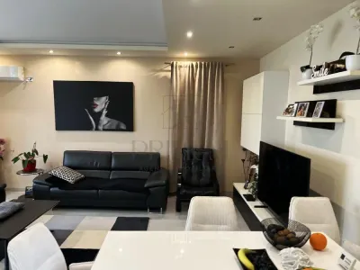 DUMBRAVITA - ETAJ 2 - PENTHOUSE - 3 CAMERE - 2 BAI - 2 TERASE - 2 LOC PARCARE - Dumbravita