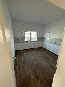 Duplex modern - bucatarie separata - zona in plina dezvoltare - foto 6