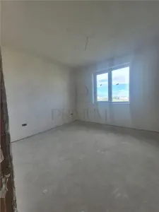 Duplex spatios - zona foarte buna - 5 camere - teren mare - foto 2
