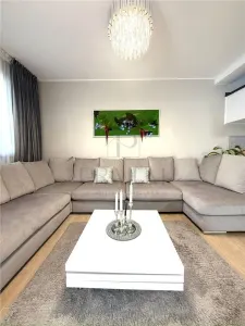 DUMBRAVITA  - TRIPLEX - ZONA LIDL - 4 CAMERE - 2 BAI - INCALZIRE PARDOSEALA - TERASA - LOC PARCARE - foto 9