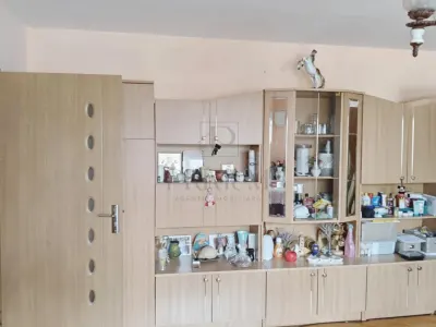 LIPOVEI - 3CAM - 2 BAI - BOXA - CENTRALA PROPRIE - ETAJ 2 - foto 2