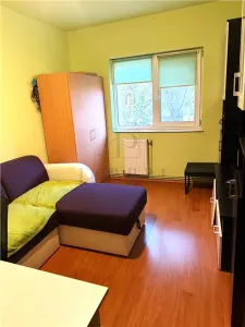 SOARELUI - ETAJ 3 - BLOC IZOLAT - 3 CAMERE - 2 BAI - 2 BALCOANE - DECOMANDAT - CENTRALA PROPRIE - foto 6