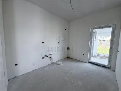 Duplex 3 camere - teren generos - compartimentare excelenta - foto 2