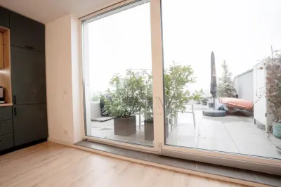 S.BARNUTIU | PENTHOUSE | 3 CAM | 2 BAI | TERASA 56MP| 2xPARCARE SUBTERANA | 2 BOXE | LIFT | INCALZIRE PARDOSEALA - foto 9