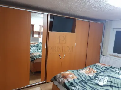 CALEA MARTIRILOR, CASA INDIVIDUALA, 4 CAMERE, 2 BAI, 2 BUCATARII - foto 12
