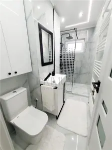 DAMBOVITA - SPATIOS - 3CAM - RENOVAT - CENTRALA/AC - ETAJ INTERMEDIAR - foto 17