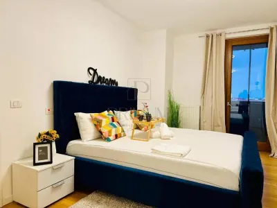 CIRCUMVALATIUNII - FRUCTUS PLAZA - ETAJ 8 - LIFT - 3 CAMERE - TERASA 14MP - CENTRALA - CLIMA - Timisoara