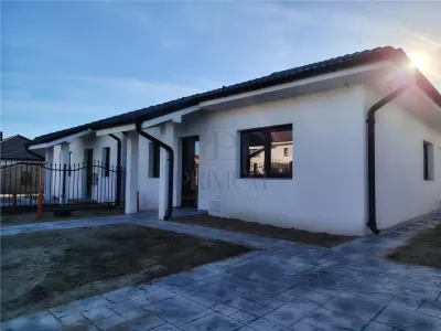 Duplex despartit - zona foarte buna - aproape de centura - toate utilitatile - foto 2