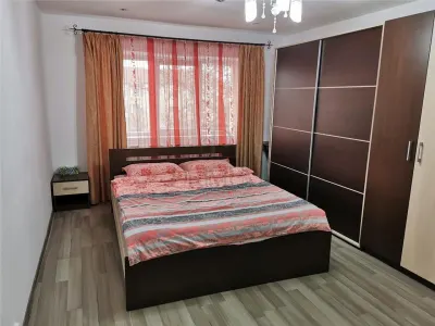 GIROCULUI - 2 CAMERE - DECOMANDAT - AMENAJAT - - Timisoara