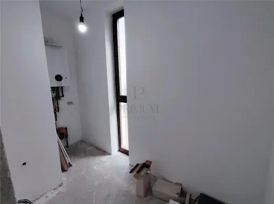 DUPLEX CU TOATE UTILITATILE - 5 CAMERE - CURTE AMENAJATA - foto 12