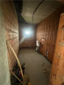DUPLEX LA ASFALT SI TOATE UTILITATILE LA PRET DE APARTAMENT  POSIBILITATE MANSARDARE - foto 6