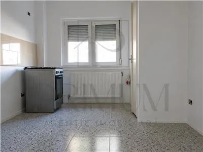 Aradului - 2 Camere - Centrala proprie - Decomandat - Zona excelenta - foto 3