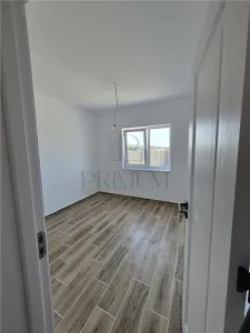 DUPLEX 4 CAMERE - DORMITOR LA PARTER - BUCATARIE INCHISA - foto 6