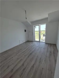 DUPLEX 4 CAMERE - DORMITOR LA PARTER - BUCATARIE INCHISA - foto 9