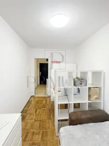 COMPLEX - 1 CAM - ETAJ INTERMEDIAR - MOBILAT/UTILAT - CLIMA - Timisoara
