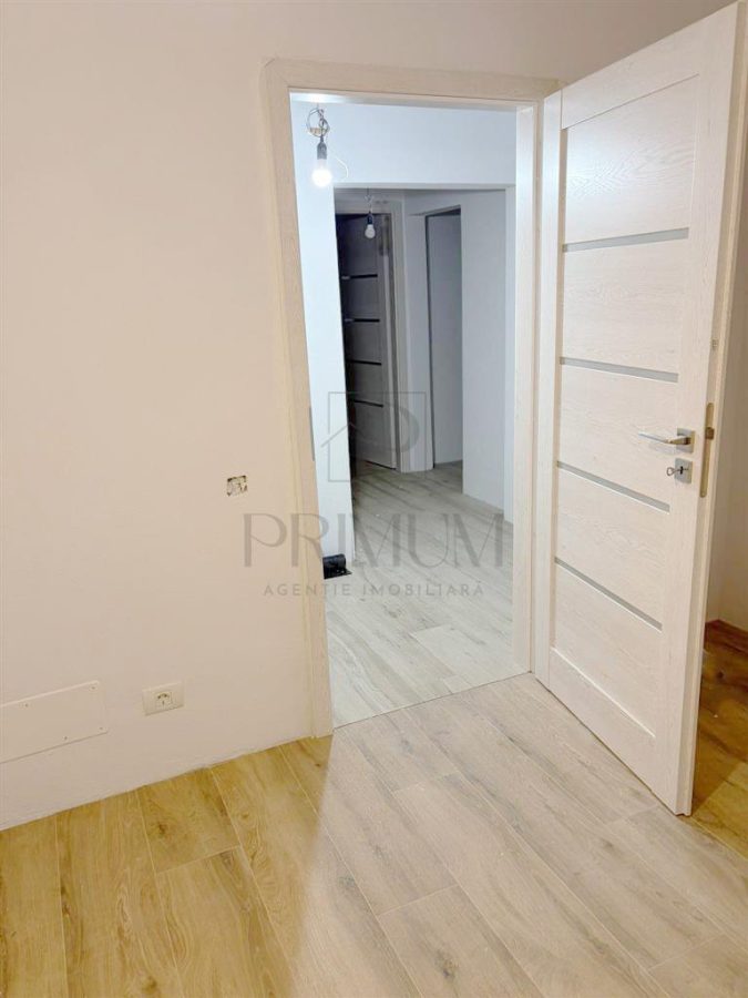 DAMBOVITA - ETAJ 1 RENOVAT - 3 CAMERE - 2 BAI - 2 BALCOANE - INCALZIRE PARDOSEALA - Timisoara