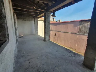 BRAYTIM, POSIBILITATE DE INVESTITIE, CASA DE RENOVAT, P+1E+POD, 2 BALCOANE SI TEREN GENEROS - foto 4