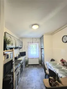 Dambovita - 2 Camere - Etaj 2 - Bloc izolat - foto 2