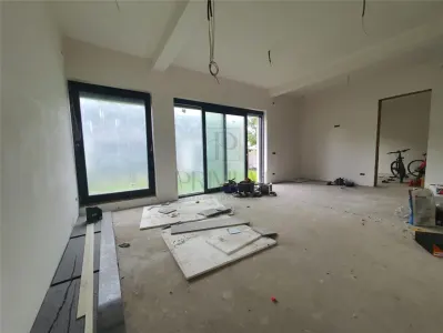 BRAYTIM, CASA INDIVIDUALA, INCALZIRE IN PARDOSEALA, TRIFAZIC, GARAJ - foto 2