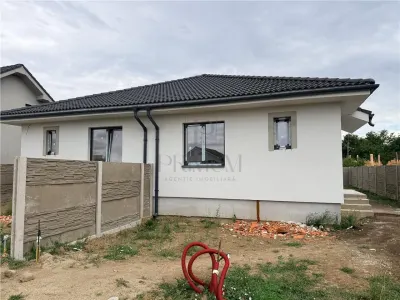 Albina - Duplex toate utilitatile - llanga asfalt - foto 2