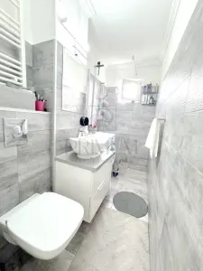 CETATII - 3CAM - RENOVAT - CENTRALA PROPRIE/AC - ETAJ 1 - BOXA - ZONA EXCELENTA - foto 8