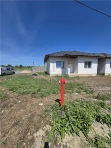 Duplex despartit prin baie - aproape de centura - toate utilitatile - foto 1
