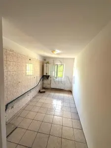 LIPOVEI - 3 CAMERE - 2 BAI - 2 BALCOANE - CENTRALA PROPRIE - DECOMANDAT - foto 5