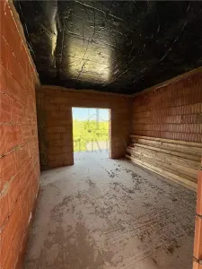 BRAYTIM-CALEA URSENI, CASA LA ROSU, P+1, 3 CAMERE, 2 BAI, DRESSING - foto 3