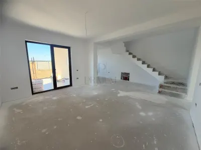 DUPLEX DESPARTIT PRIN CAMERA TEHNICA - PERSONALIZARE INTERIOARA - ZONA POPULATA - foto 3