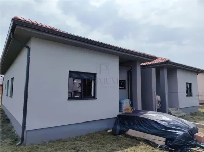 DUPLEX LA CHEIE - 3 DORMITOARE - TOATE UTILITATILE - foto 1
