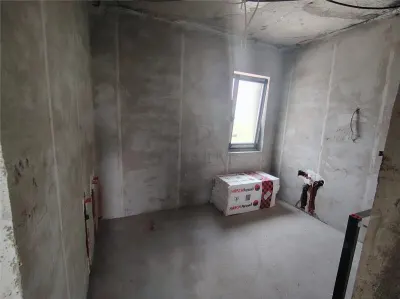 DUPLEX SEPARAT PRIN C.T - ZONA DE TOP - 5 CAMERE - foto 8