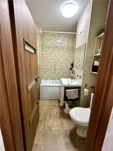 GHE. LAZAR | 4 CAM | DECOMANDAT | RENOVAT | 2 BAI | 2 BALCOANE | BOXA | LIFT | - foto 8