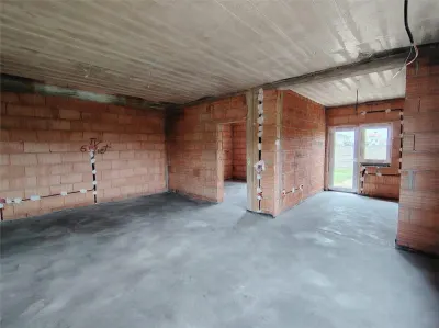 DUPLEX MANSARDABIL - SEPARAT PRIN BAIE - PERSONALIZARE INTERIOARA - foto 3