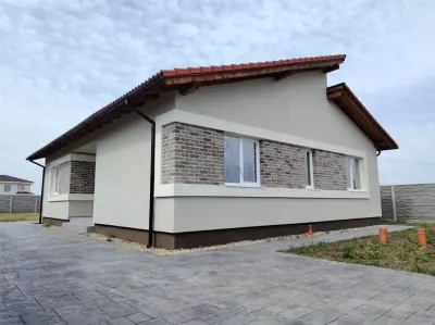 Casa individuala - finalizata - teren generos - foto 1