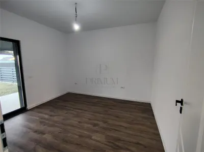 Duplex modern - spatios - perete dublu - finalizat - foto 5