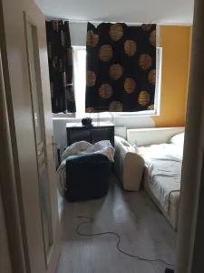 Garsoniera-Umt-Etaj Intermediar - Timisoara
